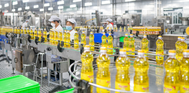 Công ty Cổ phần dầu thực vật Tân Bình với hơn 50 năm xây dựng và phát triển, các sản phẩm được sản xuất trên dây chuyền thiết bị máy móc và công nghệ sản xuất hiện đại.