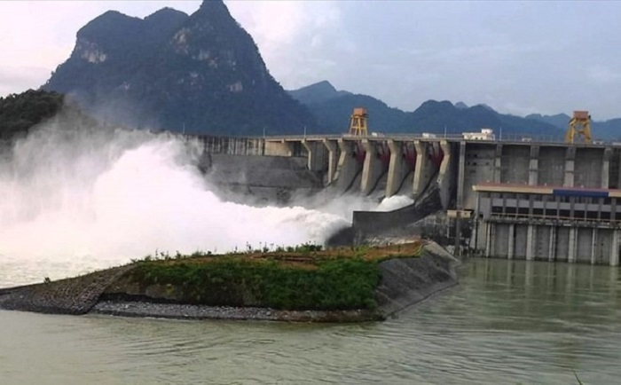 Chiều nay 1/6, Thủy điện Tuyên Quang mở cửa xả thứ nhất xả lũ. Ảnh: Lao động