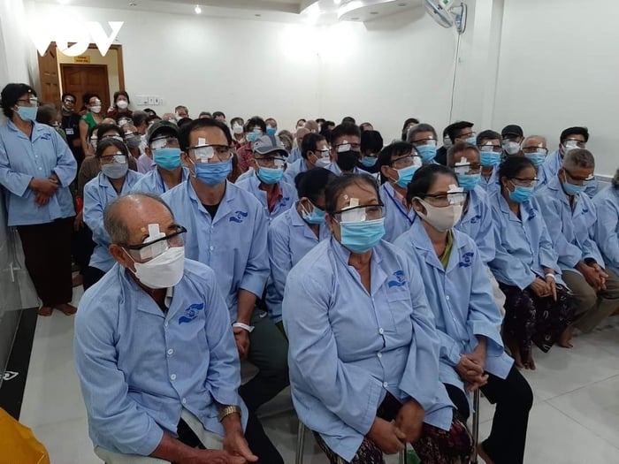 Nhiều bệnh nhân mắt tại tỉnh Tiền Giang phải đến các bệnh viện tại Tp. Hồ Chí Minh để phẫu thuật mắt. 