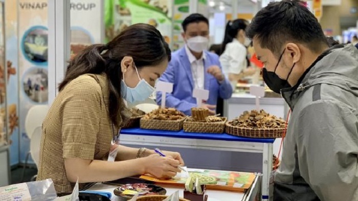 Gian hàng Việt Nam thu hút khách hàng đất nước Hàn Quốc.