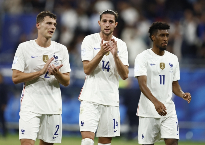 Sự thất vọng của các cầu thủ ĐT Pháp. (Ảnh: Reuters). 