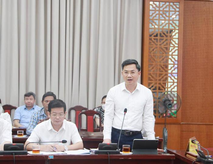 Phó Chủ tịch UBND TP Hà Minh Hải tiếp thu ý kiến đóng góp của các đại biểu.