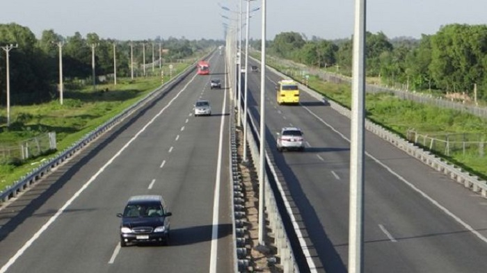 Triển khai các Nghị quyết của Quốc hội về một số dự án đường giao thông.