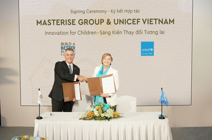 Masterise Group và UNICEF Việt Nam trong lễ ký kết hợp tác chiến lược giai đoạn 2022-2024, phát triển dự án Innovation for Children. Ảnh: Masterise Group.