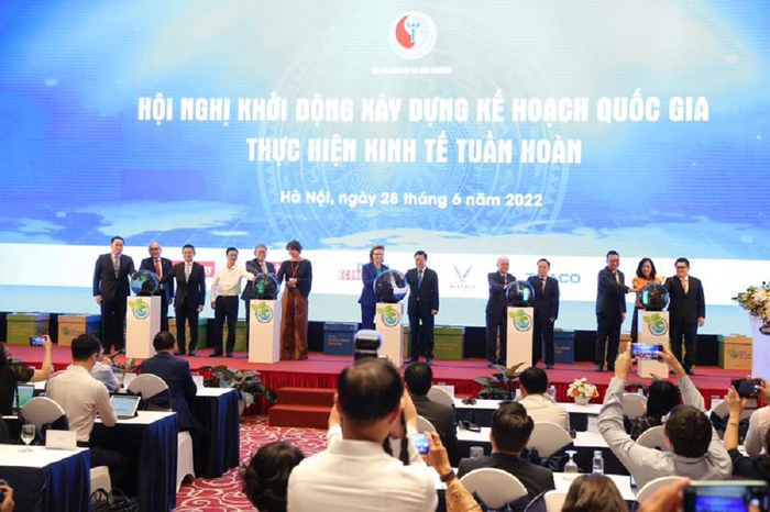 Lễ công bố 'Mạng lưới Kinh tế tuần hoàn Việt Nam'.