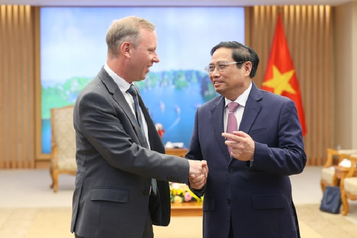 Thủ tướng Phạm Minh Chính tiếp Đại sứ Anh Gareth Ward chào từ biệt nhân dịp kết thúc nhiệm kỳ công tác tại Việt Nam - Ảnh: VGP/Nhật Bắc