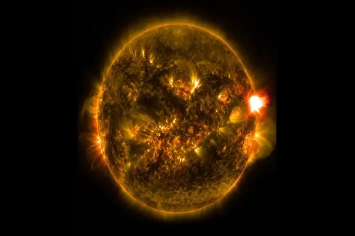 Bão mặt trời G1 đổ bộ Trái Đất trong ngày 3/8. Ảnh minh họa: Weatherchannel