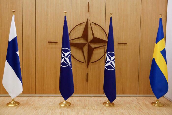 30 thành viên của NATO đã ký nghị định thư kết nạp 2 quốc gia Bắc Âu vào tháng trước. (Ảnh: Reuters)