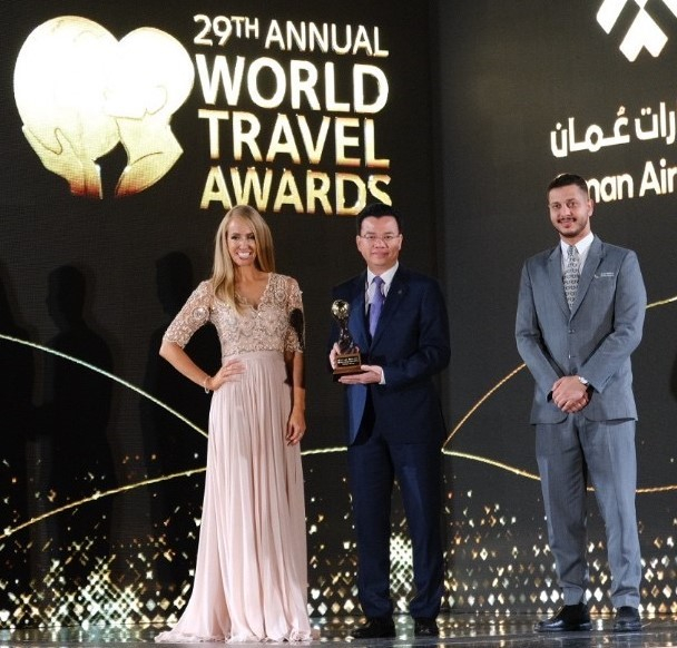 World Travel Awards vinh danh Vietnam Airlines hãng hàng không hàng đầu thế giới về bản sắc văn hóa