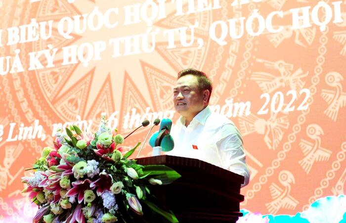 Chủ tịch UBND TP Trần Sỹ Thanh trả lời ý kiến cử tri.