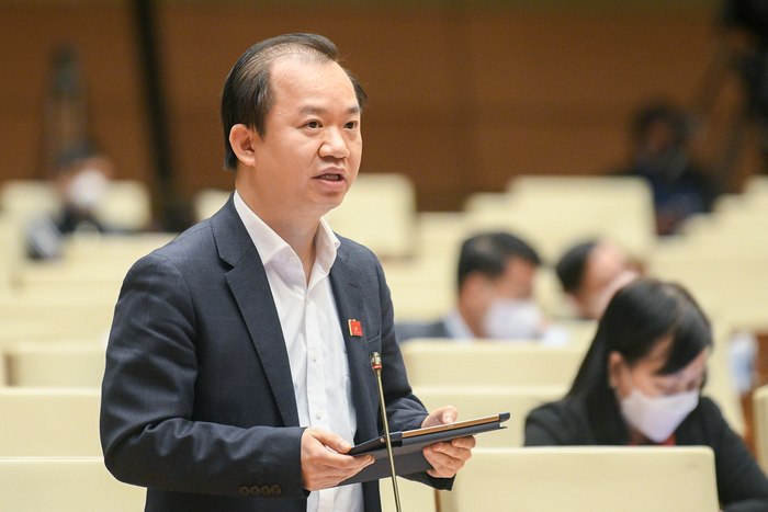 PGS.TS Bùi Hoài Sơn, Ủy viên thường trực Ủy ban Văn hóa, Giáo dục của Quốc hội.