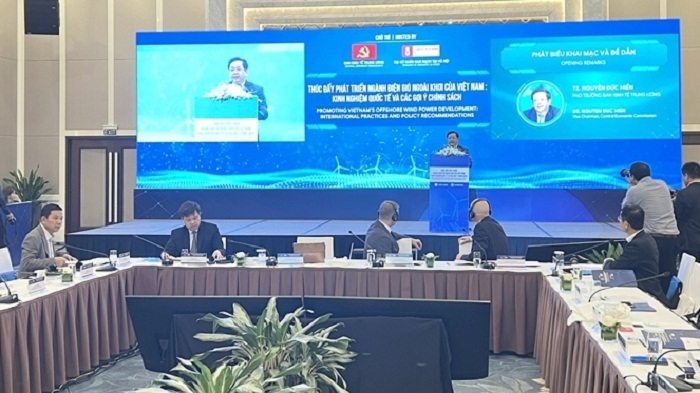 Phó Trưởng Ban Kinh tế Trung ương Nguyễn Đức Hiển phát biểu tại hội thảo