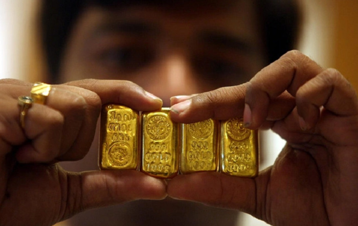 Vàng được coi là nơi trú ẩn an toàn trong thời kỳ bất ổn kinh tế. (Ảnh: Bloomberg)