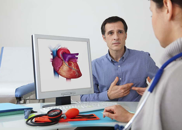 Bệnh mạch vành gây ra do sự tích tụ mảng bám trong lòng động mạch