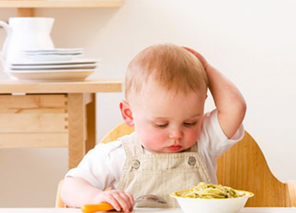 Tắc ruột do thức ăn ở trẻ em