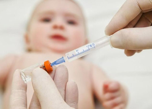 Tiêm Vacxin là biện pháp phòng ngừa viêm tai giữa hiệu quả nhất Tiêm Vacxin là biện pháp phòng ngừa viêm tai giữa hiệu quả nhất