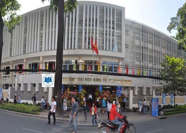 Trường Đại học Kinh tế TP.HCM (UEH) lọt Top 25 đại học tốt nhất thế giới