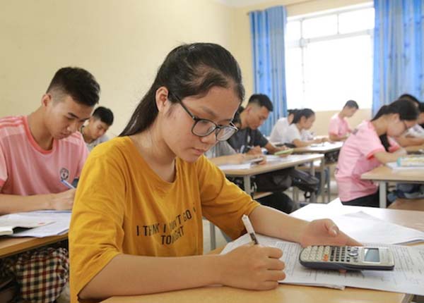 Vì nhiều lý do mà có một số các thí sinh đã k tham gia thi tuyển đại học