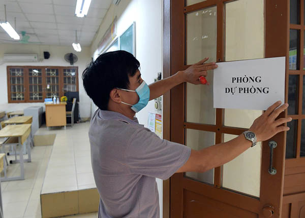Một số phòng học được lựa chọn, dự phòng được dọn dẹp sạch sẽ, chuẩn bị chu đáo