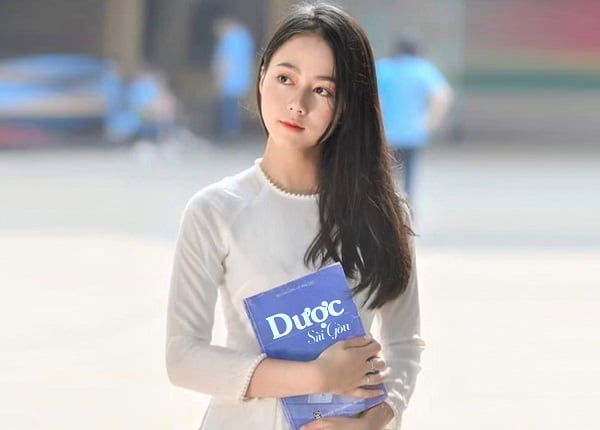 Cứ an tâm học hành thì dù ở trường nào bạn cũng sẽ tỏa sáng Cứ an tâm học hành thì dù ở trường nào bạn cũng sẽ tỏa sáng