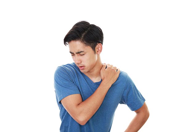 Khi bệnh viêm gân chóp xoay tiến triển nặng, người bệnh có thể không cử động được vai
