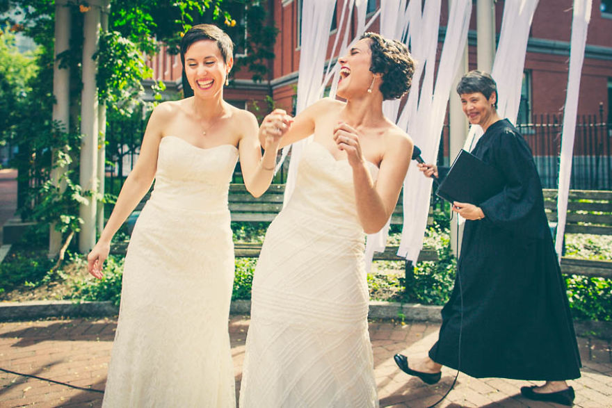 60 bức ảnh đám cưới đồng giới đẹp nhất khiến bạn tin vào sức mạnh của tình yêu 54