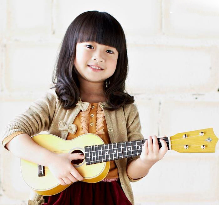 Học một loại nhạc cụ giúp trẻ thoát khỏi vỏ bọc của chính mình và tự tin hơn.