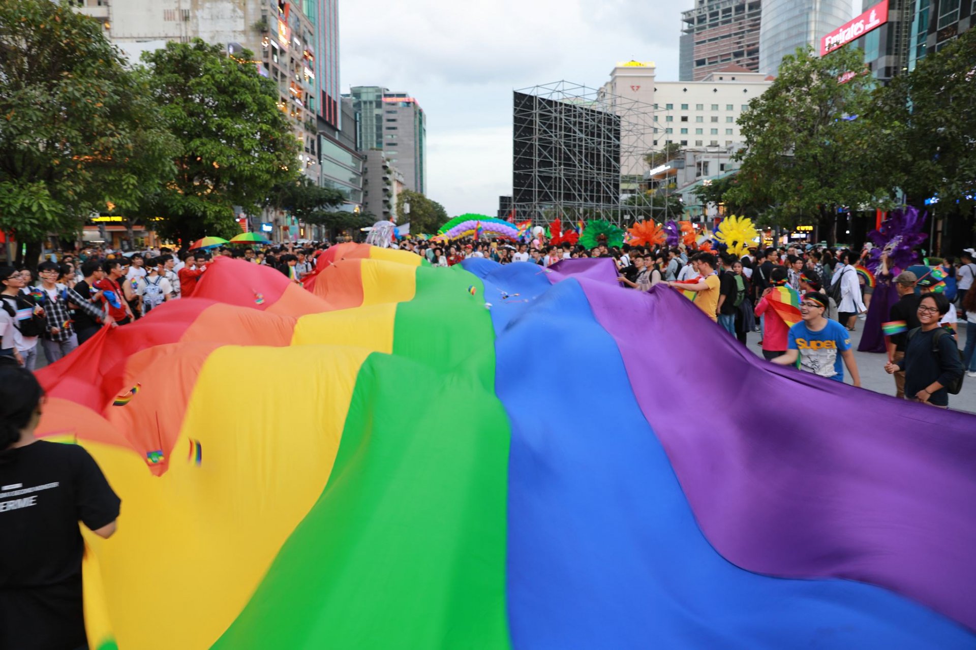 Sự kiện Viet Pride diễn ra với thông điệp nhằm thay đổi nhận thức của xã hội, bảo vệ quyền cho nhóm thiểu số và tạo ra những đối thoại về cộng đồng LGBT tại Việt Nam.
