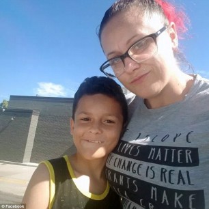 Cậu bé đồng tính 9 tuổi tự sát vì bị bạn bè chế giễu 2