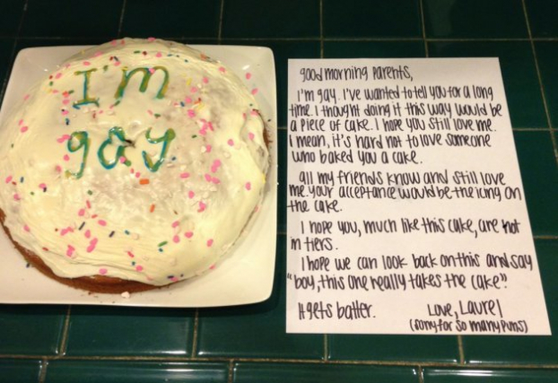 Cô gái đồng tính dùng chiếc bánh nướng để 'come out' với bố mẹ 0