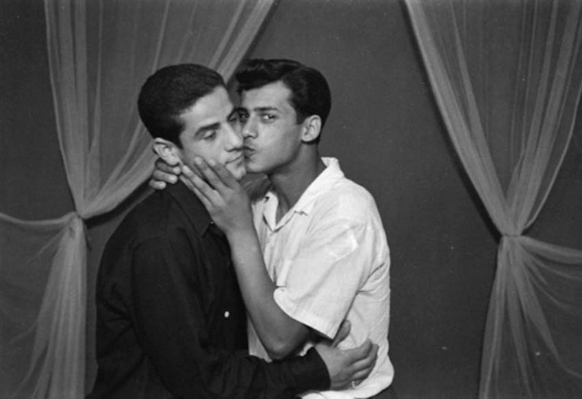 Sự tồn tại kỳ diệu của những bức ảnh tình yêu đồng giới có từ cả trăm năm trước 18
