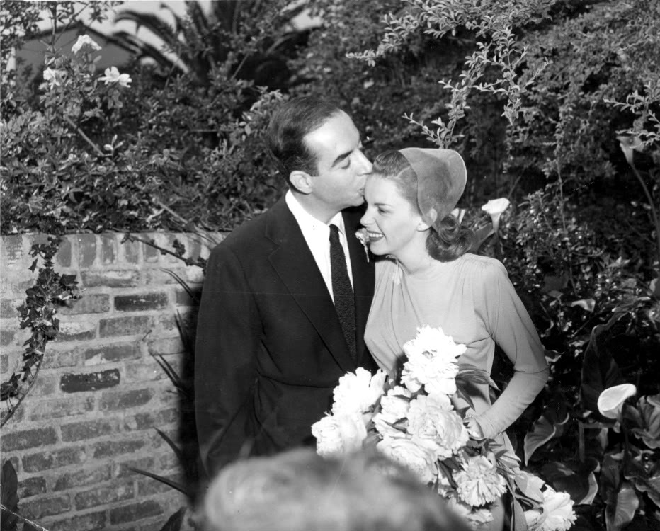   Bà Judy Garland và chồng là đạo diễn Vincente Minnelli  