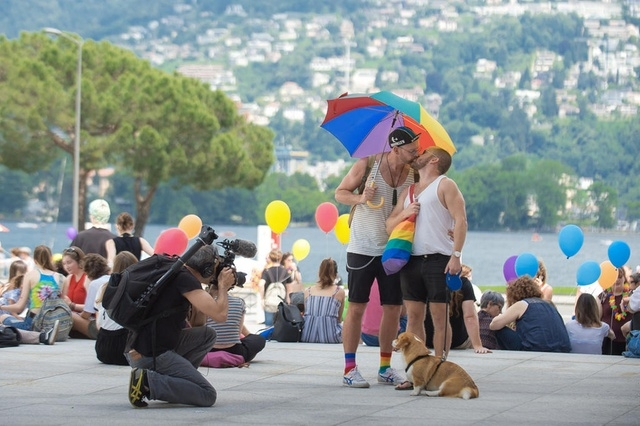 Thụy Sĩ thông qua luật chống kỳ thị LGBT, vi phạm sẽ bị giam 3 năm tù 0