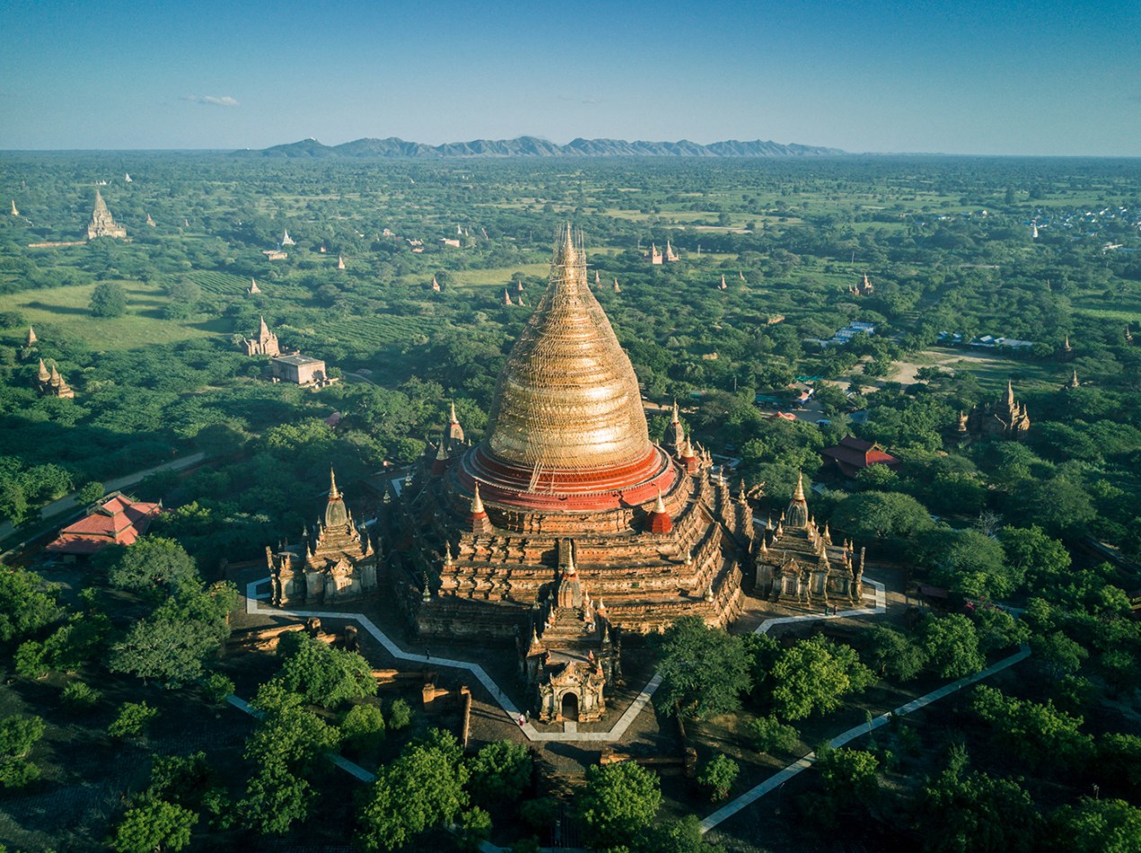 Ngắm nhìn khung cảnh huyền ảo của những ngôi đền Phật giáo Myanmar từ trên cao 1