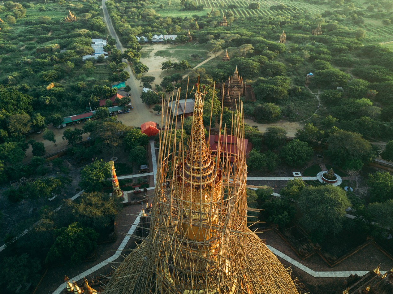 Ngắm nhìn khung cảnh huyền ảo của những ngôi đền Phật giáo Myanmar từ trên cao 8