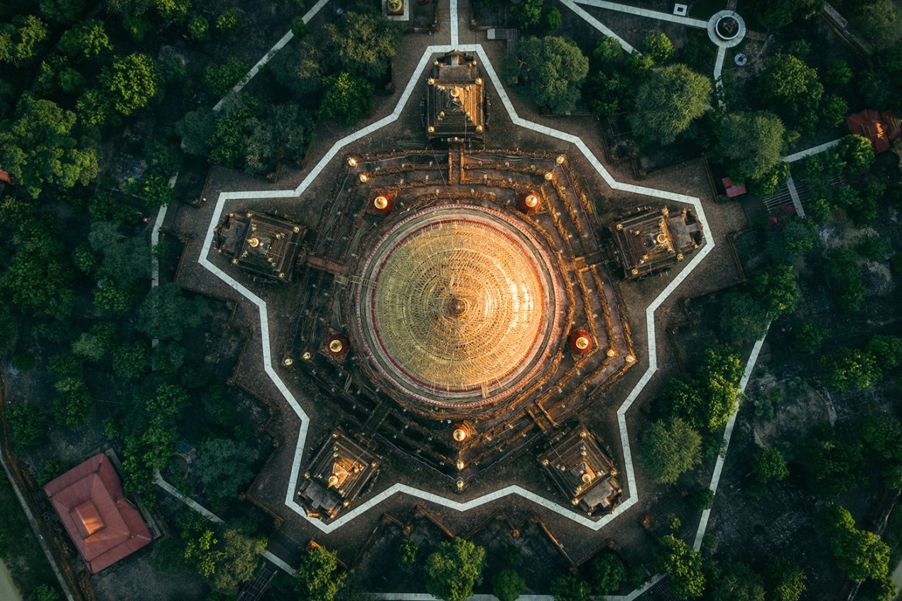 Ngắm nhìn khung cảnh huyền ảo của những ngôi đền Phật giáo Myanmar từ trên cao 3