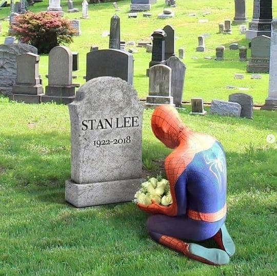 Đây là cách fan hâm mộ thế giới tưởng nhớ vua truyện tranh Stan Lee, ‘cha đẻ’ Marvel 6