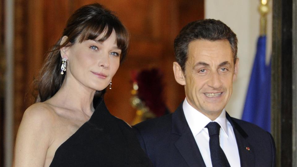   Cựu phu nhân tổng thống Pháp tiết lộ bà đã yêu Nicolas Sarkozy từ cái nhìn đầu tiên  