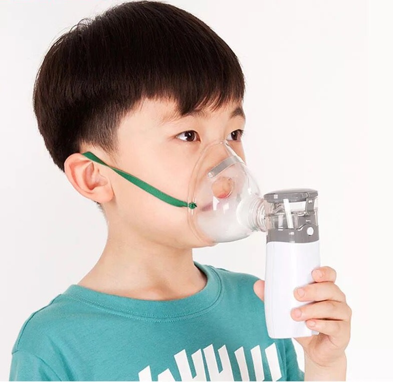 Dụng cụ xông mũi, họng khuếch tán thuốc thành dạng sương rất hữu ích với trẻ bị hen suyễn