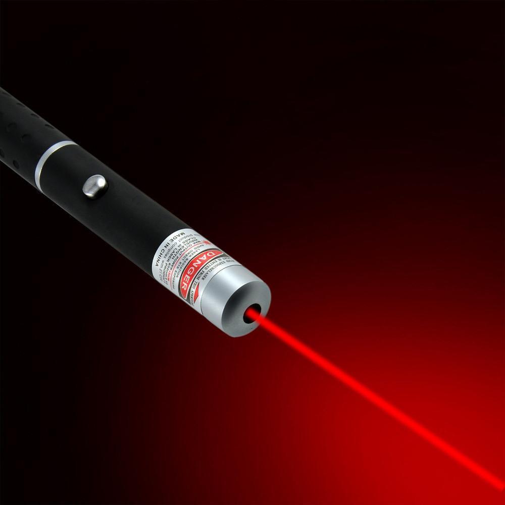 Bút laser không phải là đồ chơi, cường độ ánh sáng mạnh của nó có thể gây mù mắt