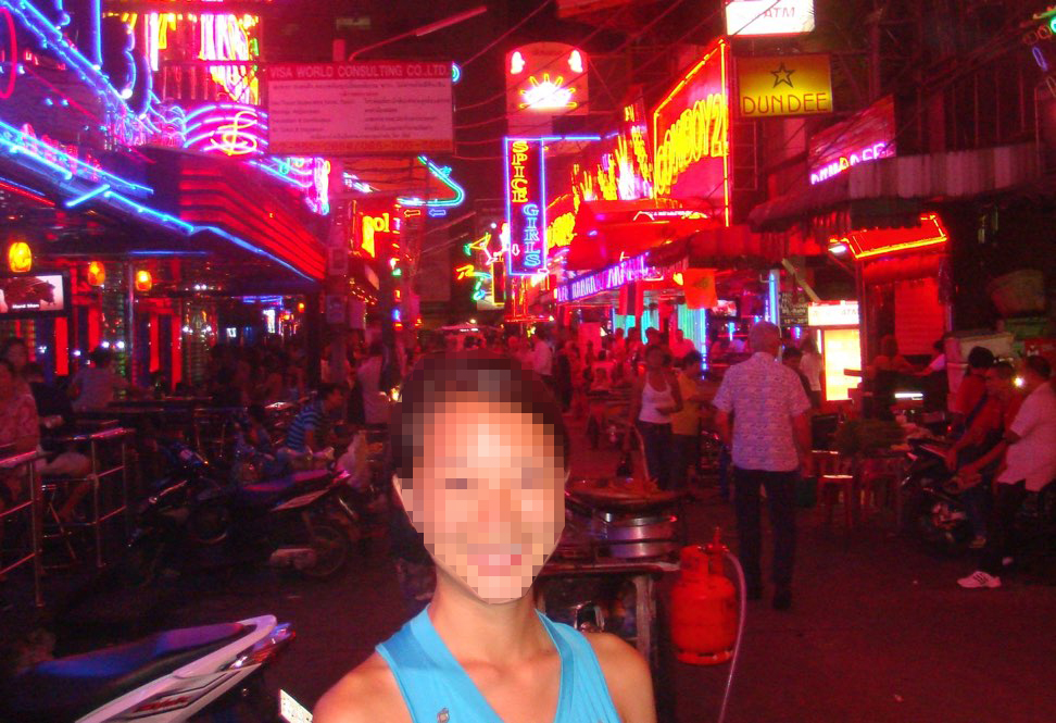 Ảnh phố đèn đỏ ở Thái Lan do một du khách nước ngoài chia sẻ - Nguồn: Internet