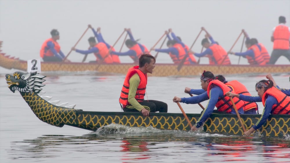 Cũng liên quan đến hoạt động lễ hội cuối tuần, Sở Văn hoá cho biết ngoài đua thuyền còn có diễu hành mô tô phân khối lớn, biểu diễn lướt ván, chèo thuyền trên Hồ Tây 