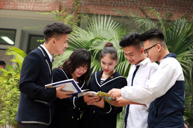   Môn thi thứ 4 tuyển sinh vào lớp 10 ở Hà Nội là Lịch sử.  