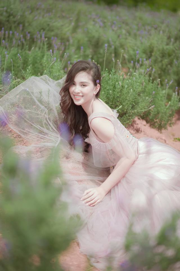Hoa hậu Tiểu Vy hóa 'thần tiên tỷ tỷ' trong bộ ảnh mới khiến dân mạng trầm trồ vì quá đẹp 1