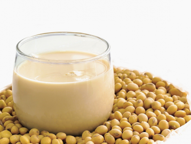   Sữa đậu nành là thực phẩm bổ dưỡng nhưng không phù hợp với trẻ dưới 1 tuổi  