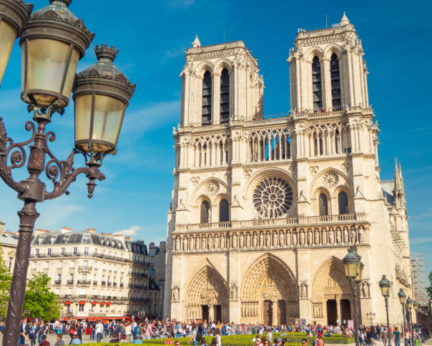 Nhà thờ Đức Bà Paris: Biểu tượng kiến trúc xây dựng gần 200 năm, tuổi đời hơn 800 tuổi 0