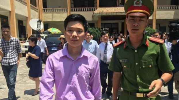   Ngày 13/5 tới dự kiến Tòa án nhân dân TP Hòa Bình sẽ xử phiên phúc thẩm bác sĩ Hoàng Công Lương.  
