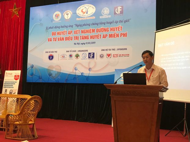   ThS.BS Trương Quang Việt, Phó Giám đốc Bệnh viện Tim Hà Nội phát biểu tại lễ phát động Ngày phòng chống tăng huyết áp thế giới  