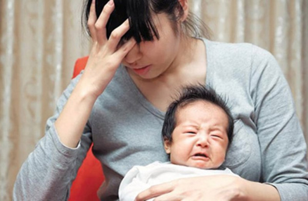   Các mẹ bỉm sữa rất dễ gặp phải trầm cảm sau sinh. Ảnh minh họa  