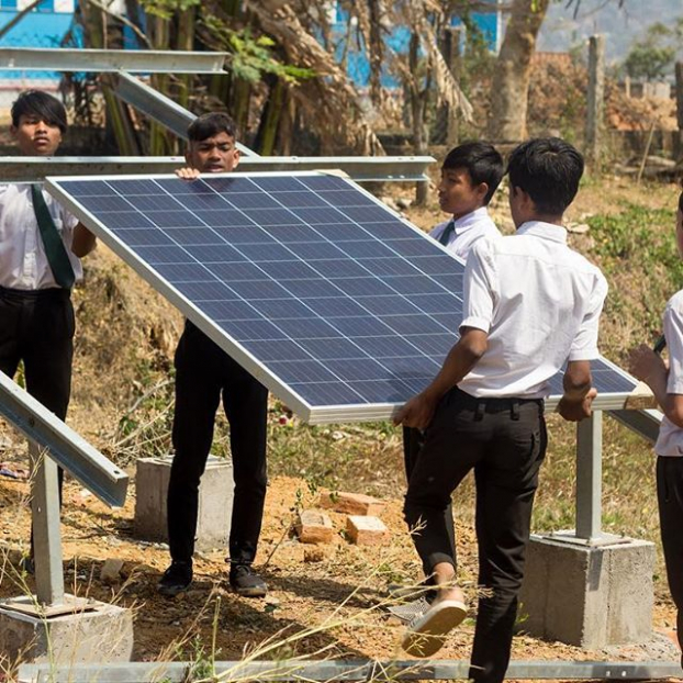 Trường Ấn Độ nhận rác thải nhựa thay học phí, cả ngôi làng 'lột xác' 4